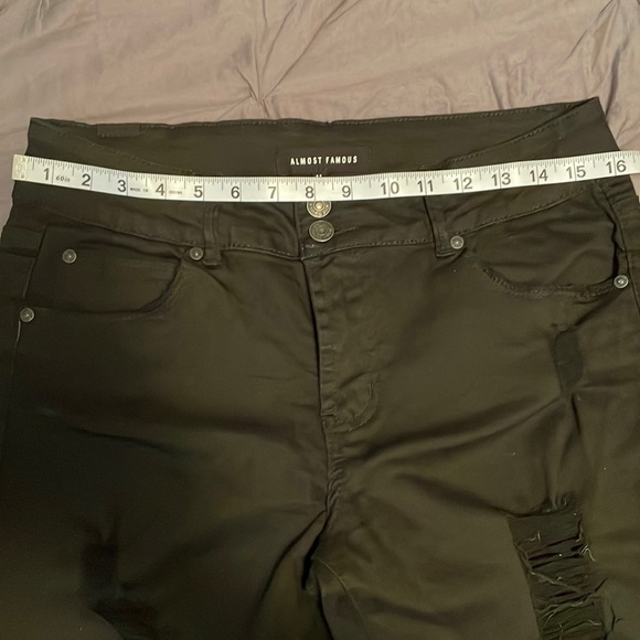 Almost Famous jeans - Picture 4 of 7
